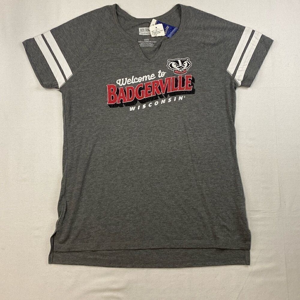 UW Madison Badgers T Shirt Grey Welcome to Badgerville Womens Size Medium NEW